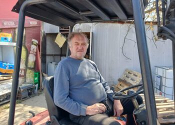 Draganu Lajiću viljuškar je kancelarija, a poštenje jedini zakon