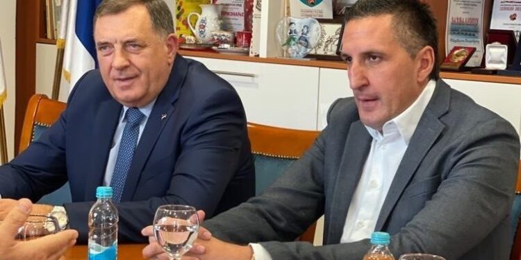 Privrednik iz Dervente: Dodik i Elek obezbijedili po jedan stan djeci čiji su roditelji stradali