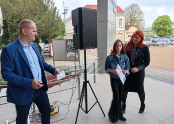 Upriličena izložba i dodijeljene nagrade najuspješnijim učesnicima likovnog konkursa