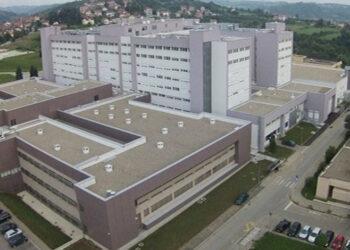 UKC: Instalirana oprema za provođenje neonatalnog skrininga na SMA