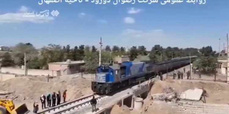 Iran obnovio željeznički most za samo tri dana nakon napada