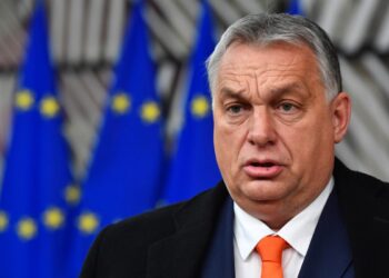 Panika u Mađarskoj: Bogataši bježe privatnim avionima, iznose milijarde i uništavaju dokumente