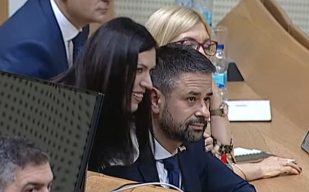Spor unutar SNSD-a između Vulić i Amidžić prelaza Gradiška