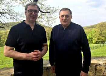 Dodik i Vučić u opuštenom izdanju: Proveli više sati u razmjeni mišljenja o pitanjima Banja Luke i Beograda