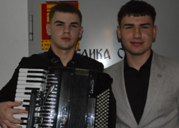 Braća Raca kucaju na vrata estrade: Dimitrije i Damjan  talenti koji dolaze