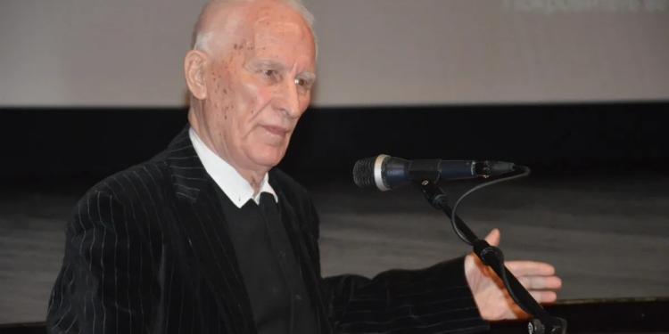 Tri knjige Matije Bećkovića predstavljene večeras u Gradišci (FOTO)