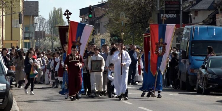 Lazareva subota: Simbolika zvončića i vijenaca