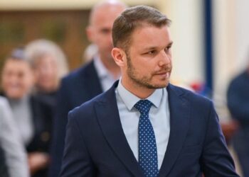 Stanivuković pozvao mlade Banjalučane da se prijave na civilni rok: “Da ne budete smotani”