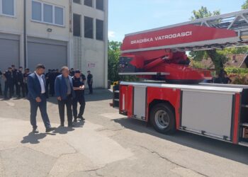 Vatrogasna jedinica u Gradišci dobila auto-ljestve vrijedne 2,3 miliona KM
