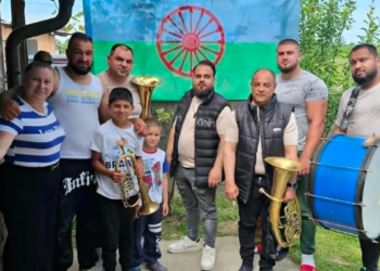 Slavlje u Gradišci: Gušo Šarić obnovio stari romski običaj za Đurđevdan (FOTO)