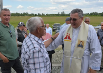 Lijepa sjećanja iz Mačkovca: Nakon tri decenije sveštenik Žarko poznao svoje bivše župljane