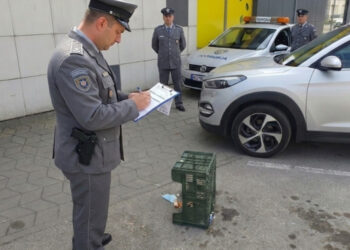 U Banjaluci za gajbe na parkingu i druge “rezervacije” kazne i do 3.000 KM