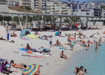 Žena im zaprijetila policijom: Par vodio ljubav pred očima djece na plaži u Splitu
