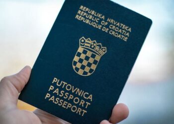 Hrvatska sutra predstavlja rezoluciju o Hrvatima u BiH, spominje se i revizija državljanstava