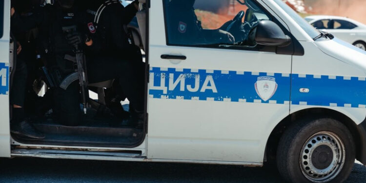 Tragedija u Banjoj Luci: U požaru na Laušu stradalo dijete, drugo prebačeno na liječenje u Beograd