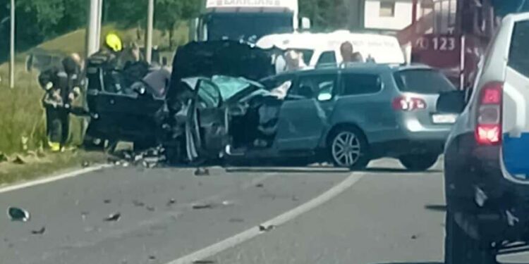 Banja Luka zavijena u crno: U teškoj saobraćajnoj nesreći poginule tri osobe, saobraćaj blokiran
