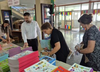 U Gradišci je počela isporuka besplatnih udžbenika za osnovce