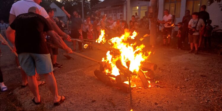Tradicija koja živi, običaji koji spajaju generacije!