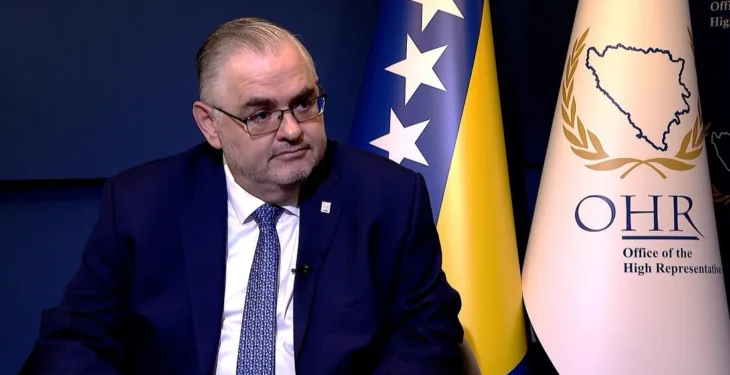 Crishock poručio da OHR zadržava ovlaštenja: Bonske mjere ostaju na raspolaganju ako bude ugrožen Dejton