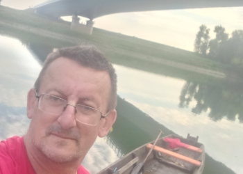 Šinik kreće u humanitarni poduhvat: Drvenim čamcem od Beograda do Gašnice