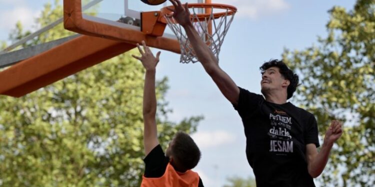 „Quick solution“ pobjednik turnira u basketu u Novoj Topoli