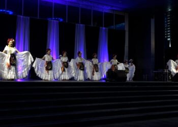 Počeo dvodnevni Festival folklora u Gradišci