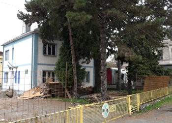 Obustava saobraćaja u Dositejevoj ulici kod Šumskog gazdinstva Gradiška